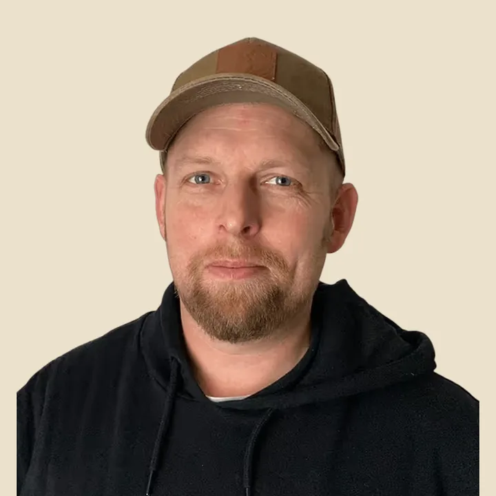 Portrait of Julian Haertl